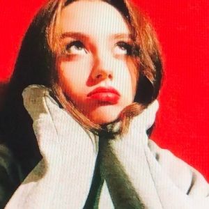 Meet your Posher, Renee